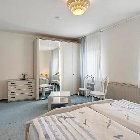 Ferienhaeuser Ella Walter - Efeuhaus Apartment Nordstrand